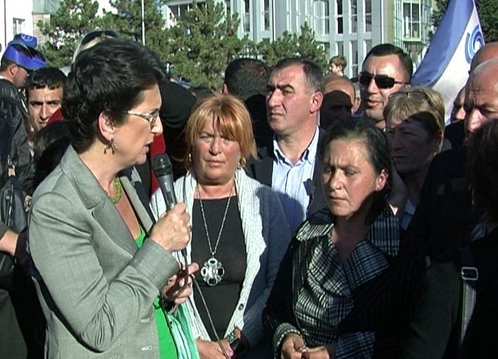 Ахалцихе посетила кандидат в президенты Нино Бурджанадзе