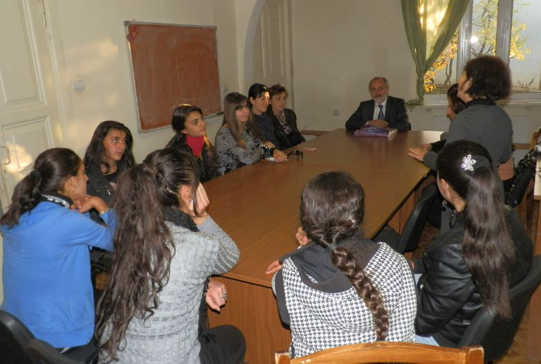 Мероприятие, посвященное 60-летию Александра Игитханяна, в Ахалцихском молодежном центре