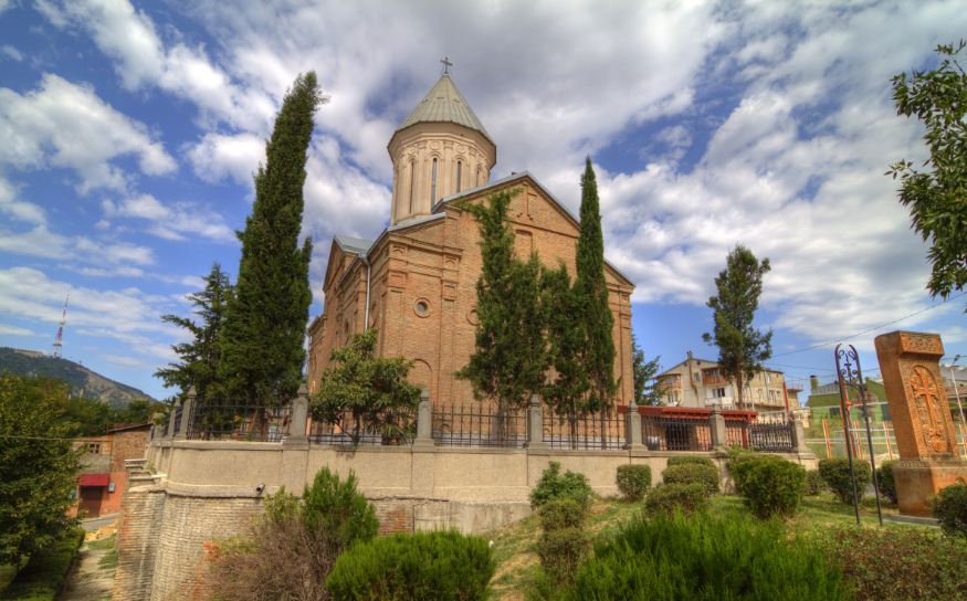 В Тбилиси напали на армянскую церковь и побили священников и прихожан