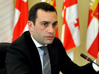 Министра обороны Грузии меняют после дела о растрате