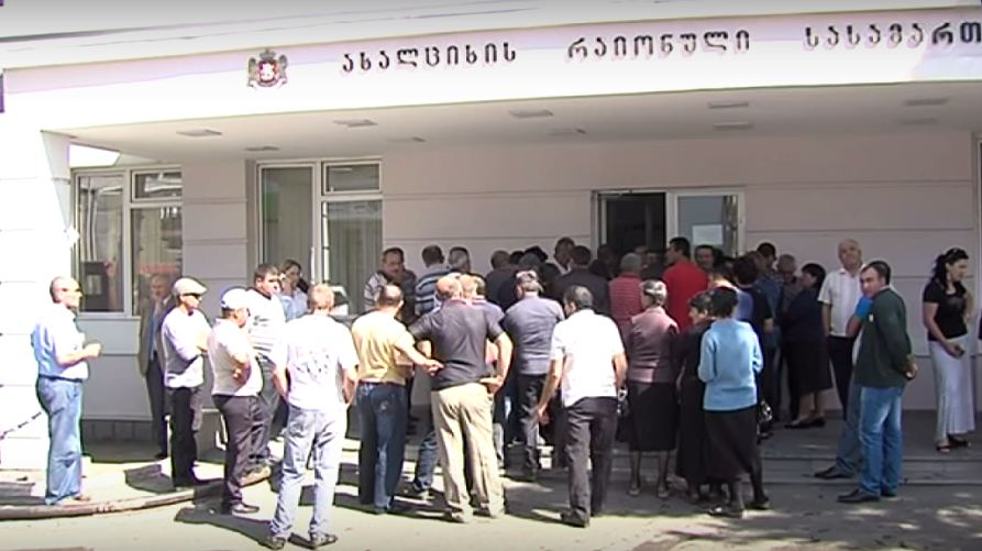 Грузинская полиция опять избивает задержанных. Пострадавшие -армяне