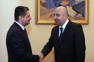 Грузинский министр представил премьер-министру Армении опыт своей страны в сфере строительства дорог